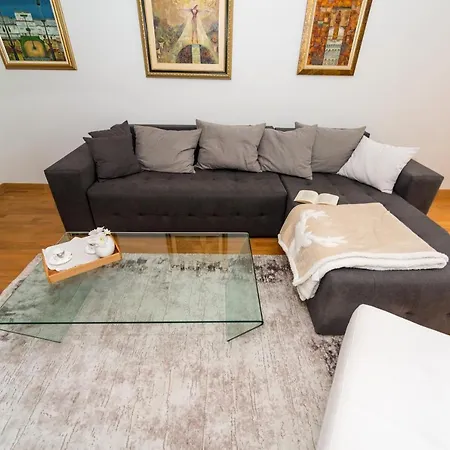 شقة Near To The Center-spacious,modern, Cozy *